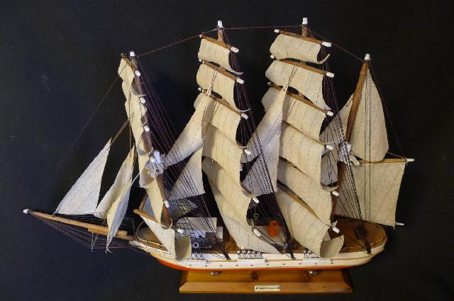 日本丸帆船模型の画像